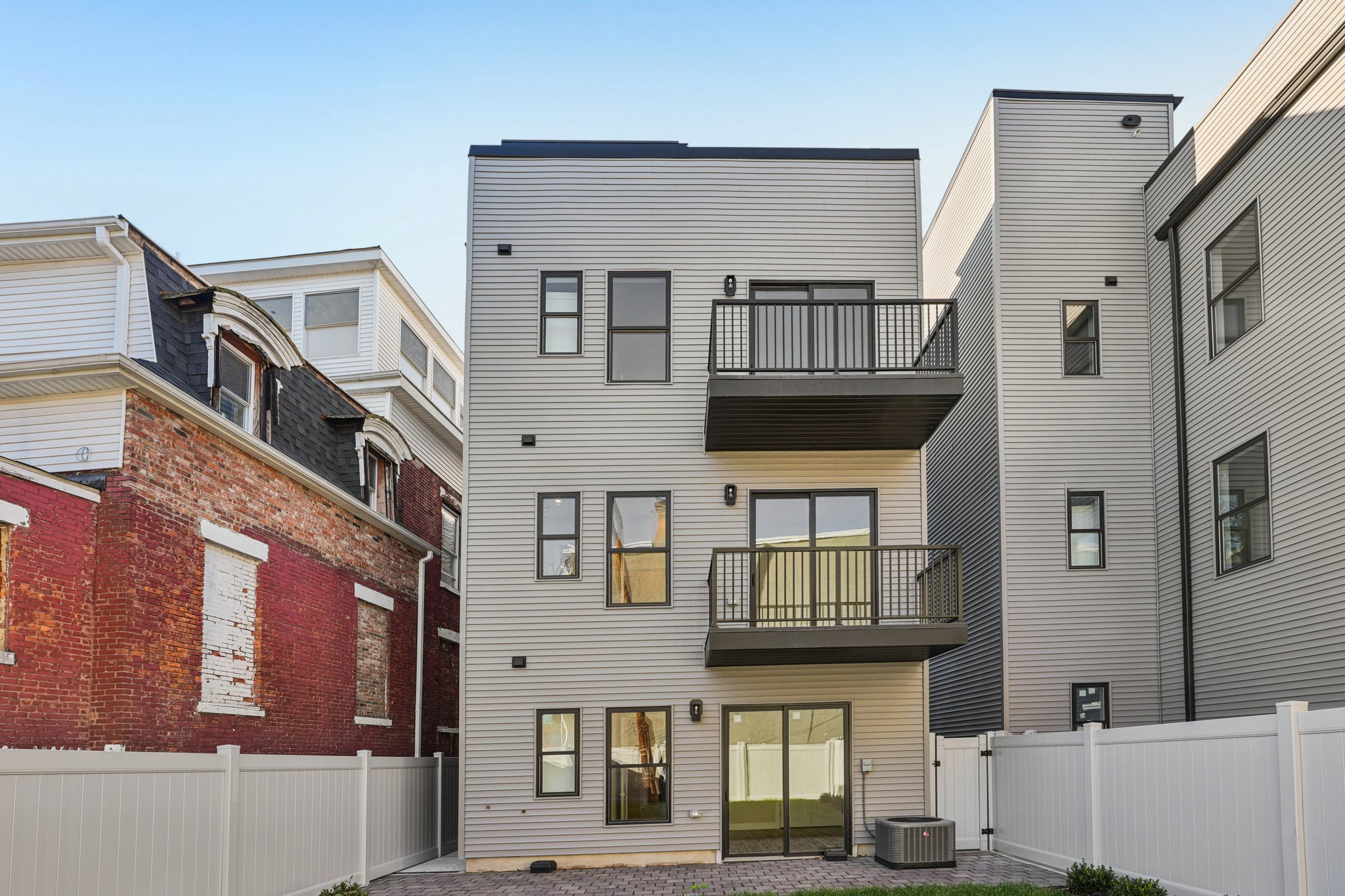 Clinton Ave-S1911-040.jpg