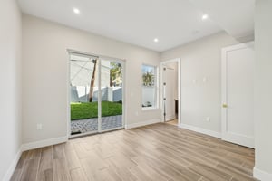 Clinton Ave-S1911-018.jpg