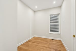 Clinton Ave-S1911-024.jpg