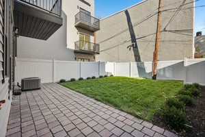 Clinton Ave-S1911-038.jpg