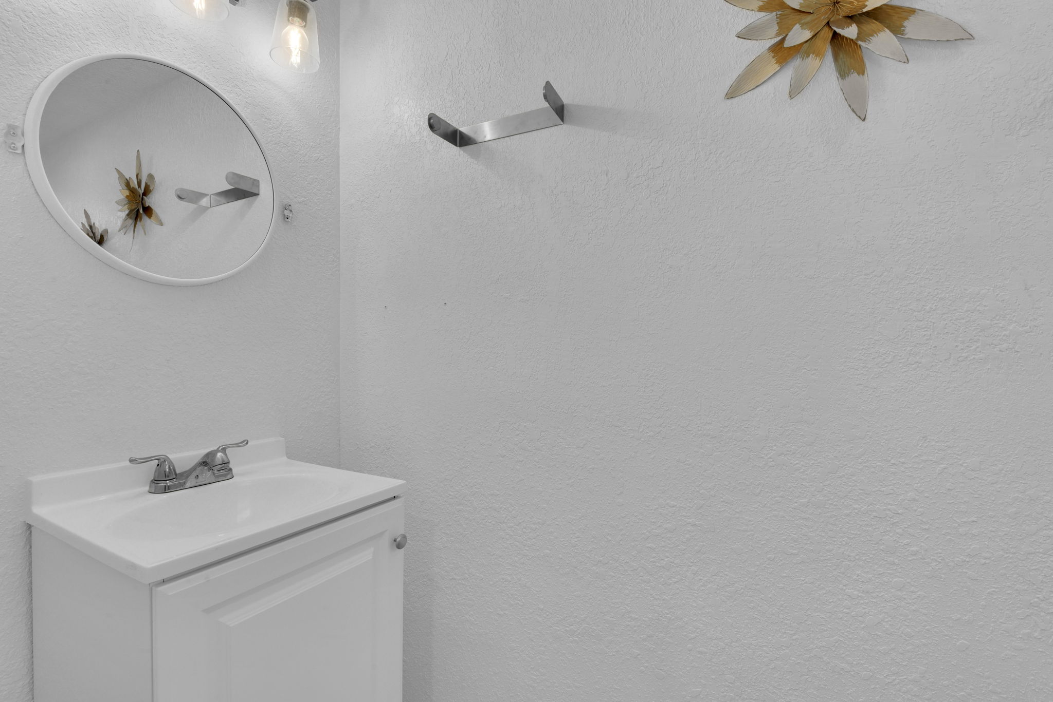 Powder Room Off Of Foyer