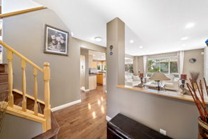 28 Cougar Ridge Manor SW, Calgary, AB T3H 0V3, Canada Photo 6