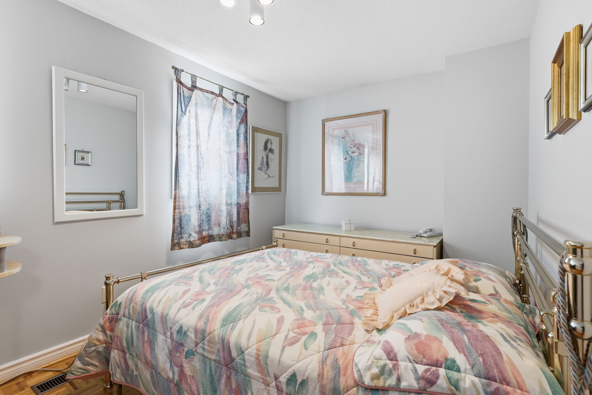 Property in Vaughan — delivered property photograph 17
