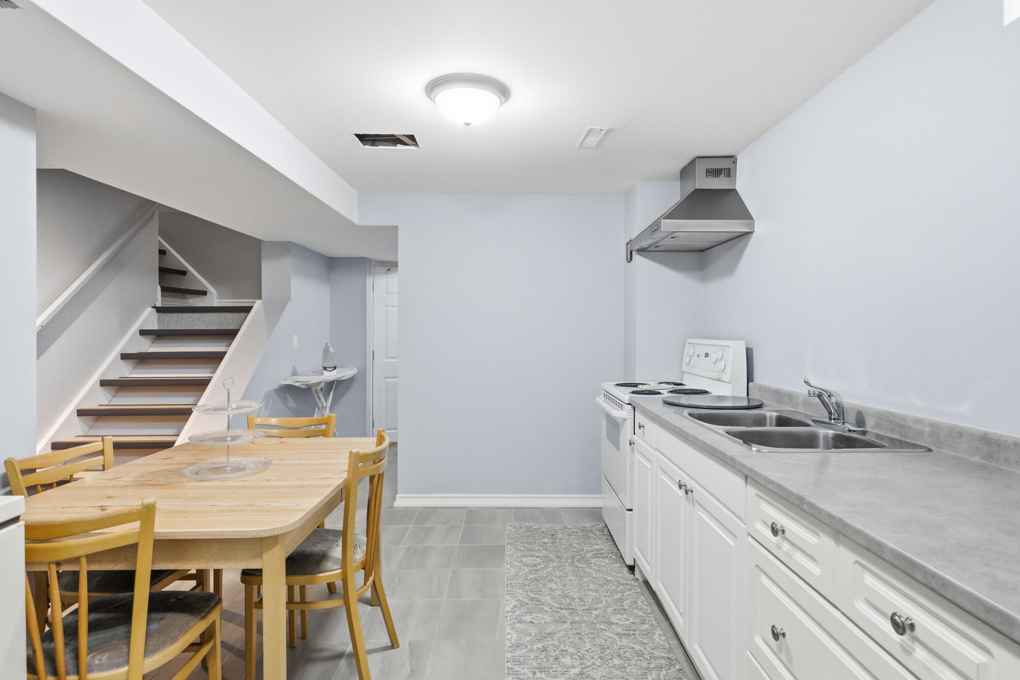 Property in Vaughan — delivered property photograph 27