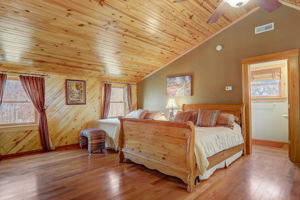 Cross Ridge Dr-032