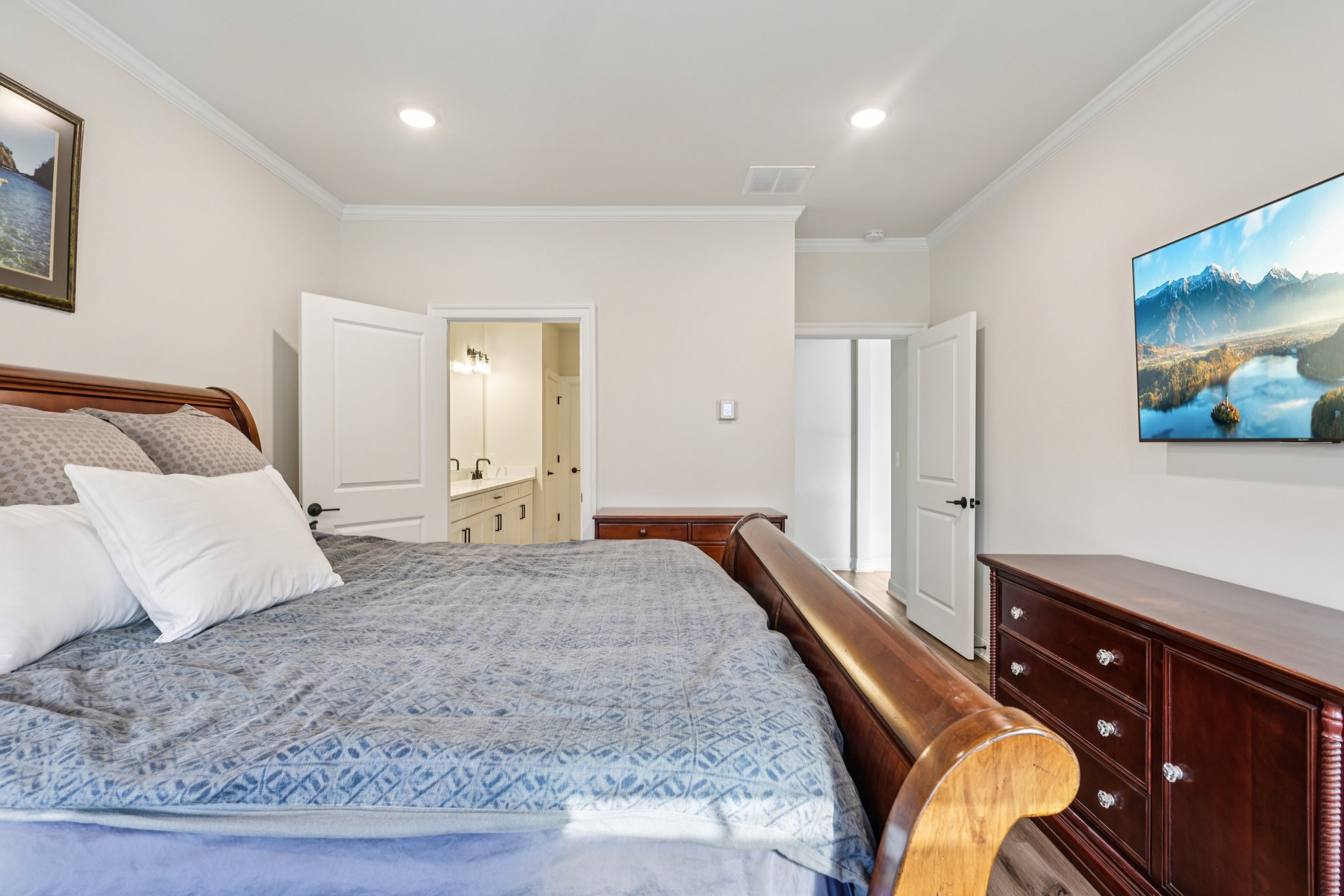 Dahlia Dr-S1212-025.jpg