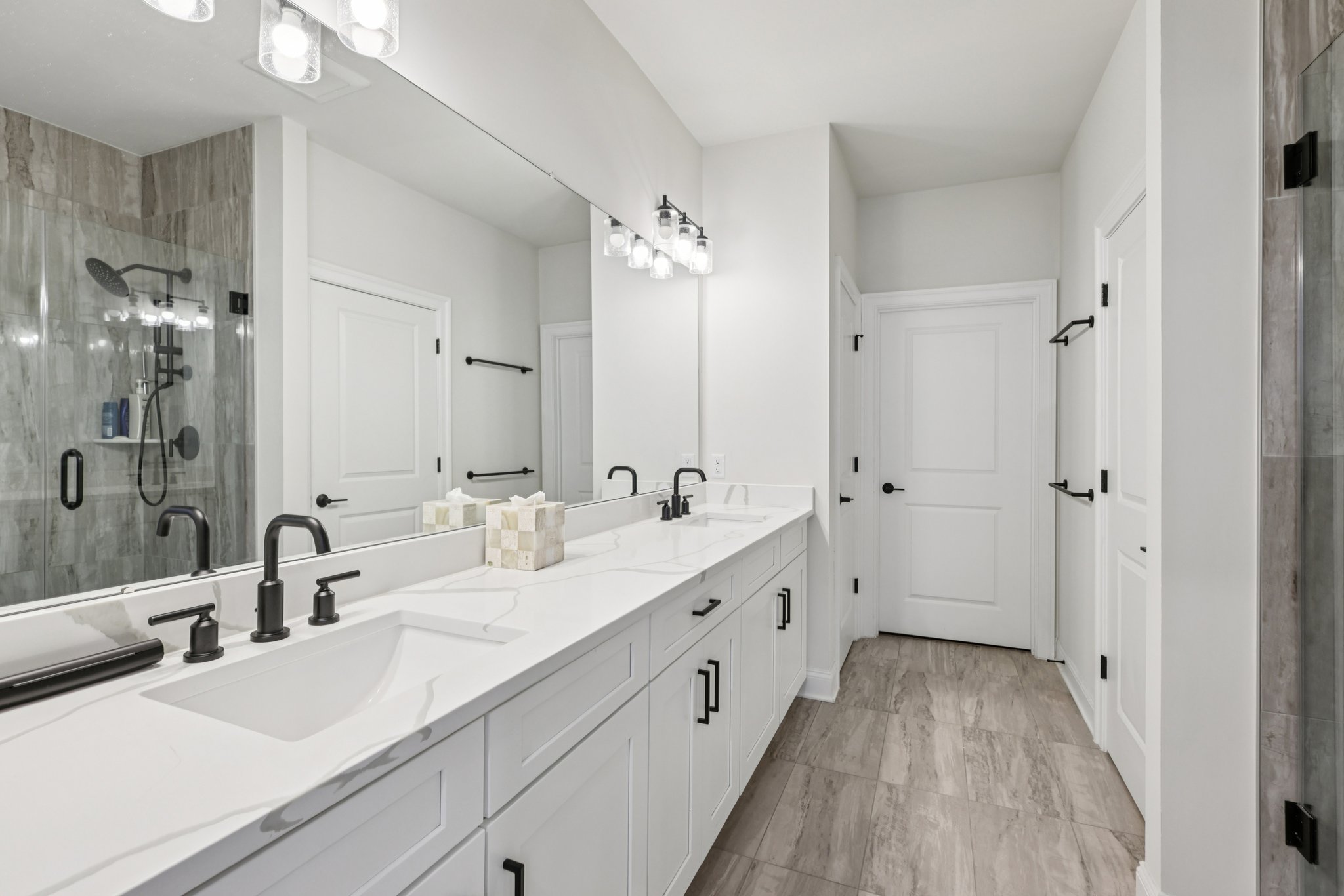 Dahlia Dr-S1212-028.jpg