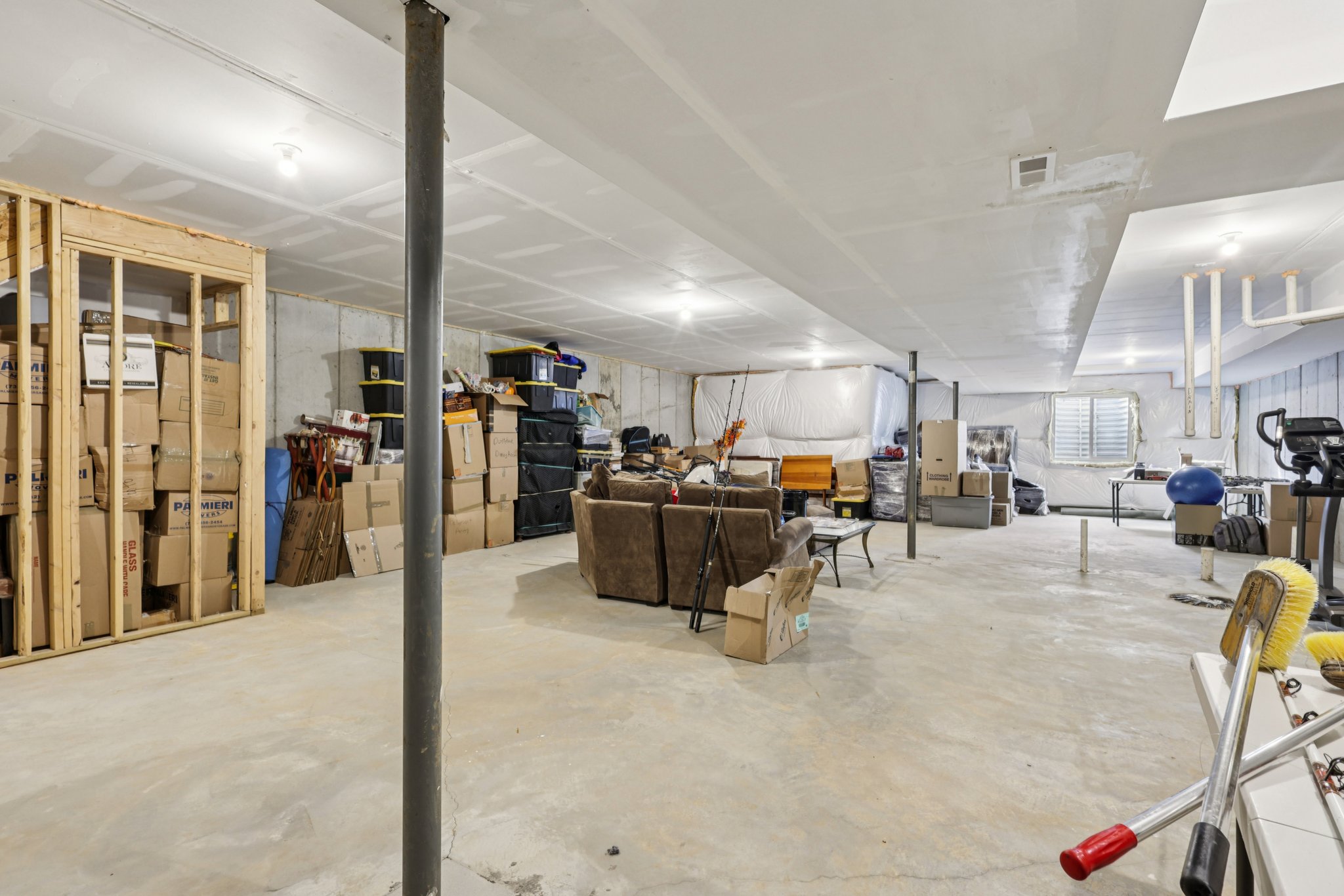 Dahlia Dr-S1212-034.jpg