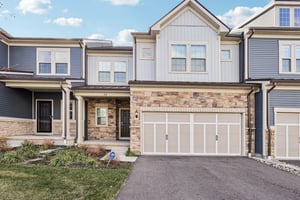 Dahlia Dr-S1212-001.jpg