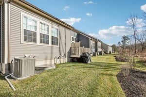 Dahlia Dr-S1212-039.jpg