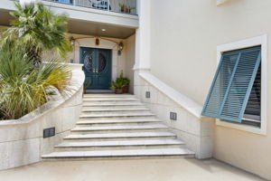 Front Entry Detail