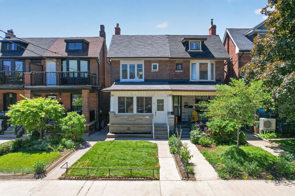 26 Earlscourt Ave