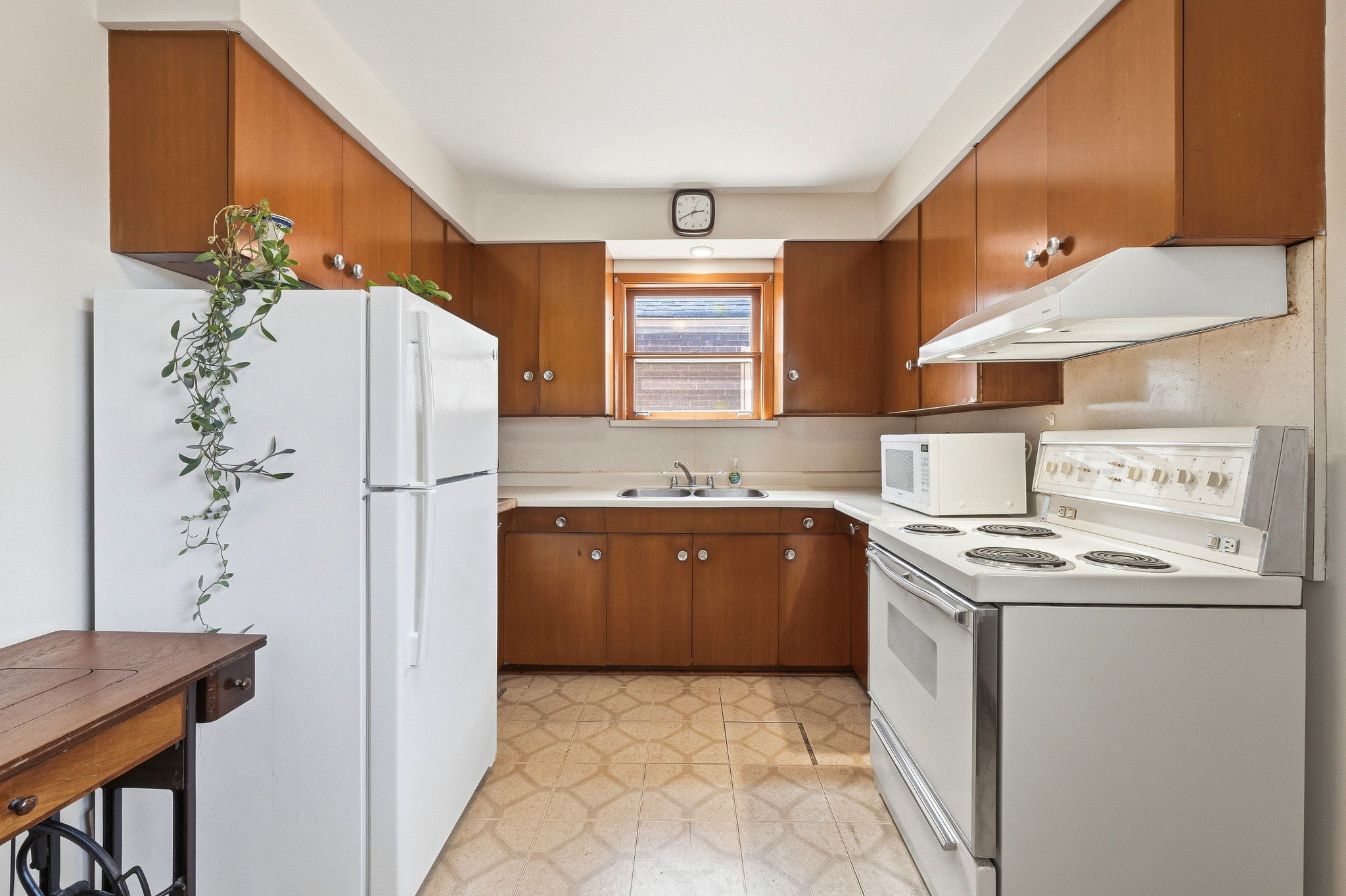 28 East Dr, York, ON M6N 2N7, Canada Photo 15