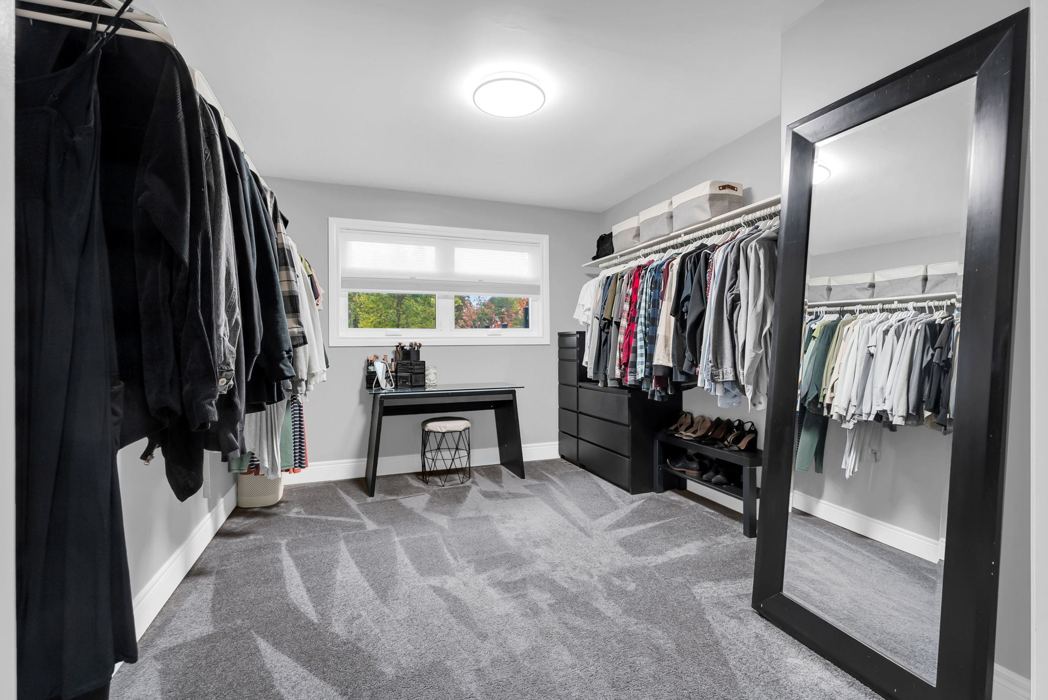 Primary Bedroom Closet