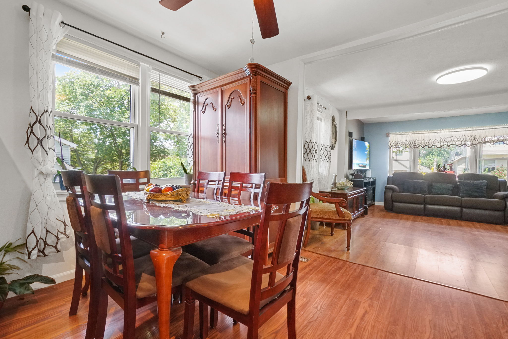 28 Elmwood Ave Bogota NJ