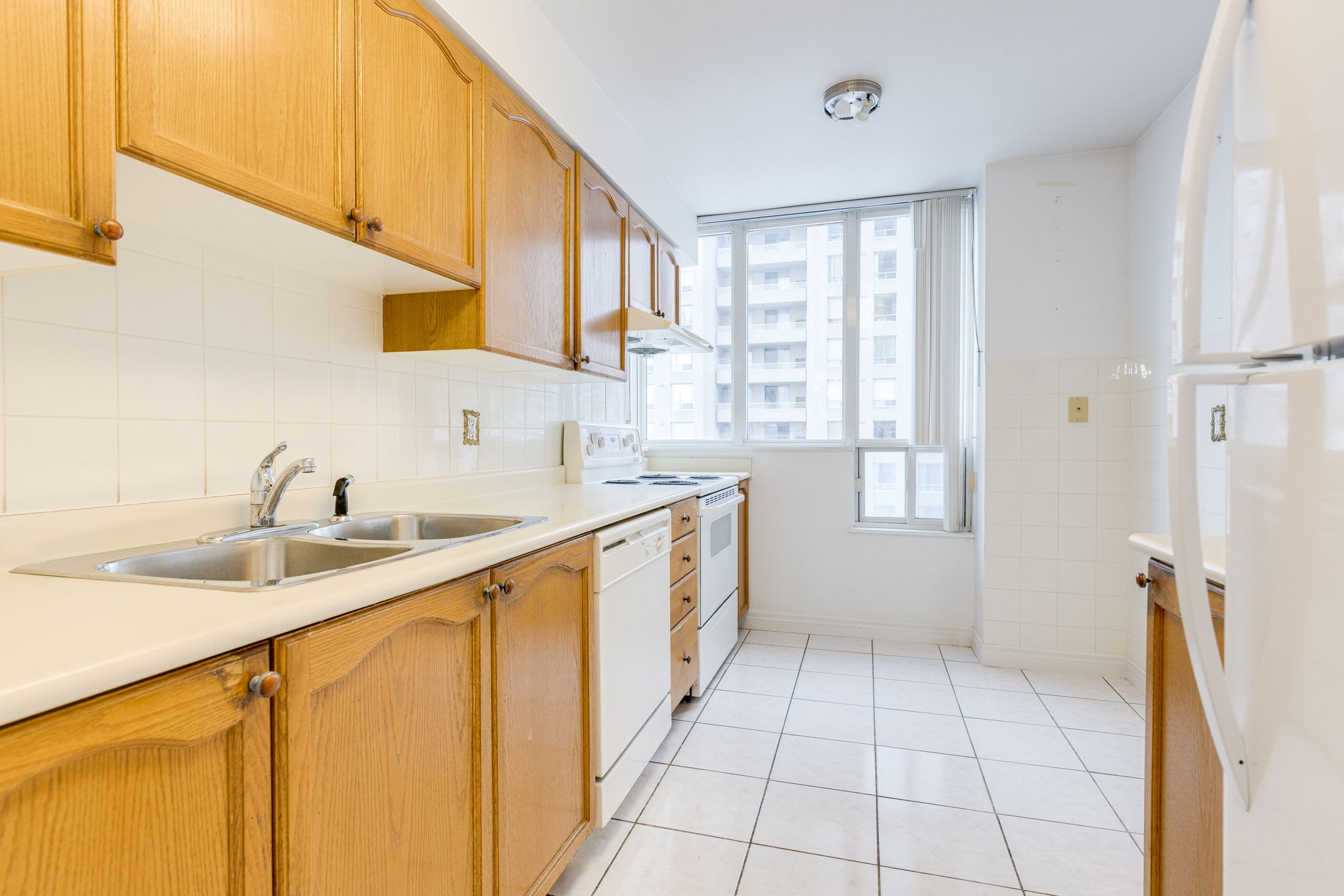Toronto property showcase — delivered property photograph 10