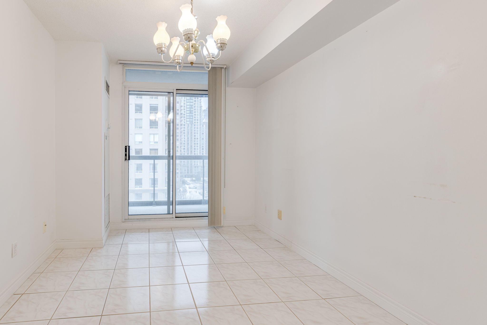 Toronto property showcase — delivered property photograph 23