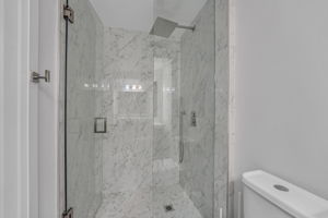  Photo 51