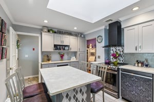 Forest Dr-S2808-011.jpg