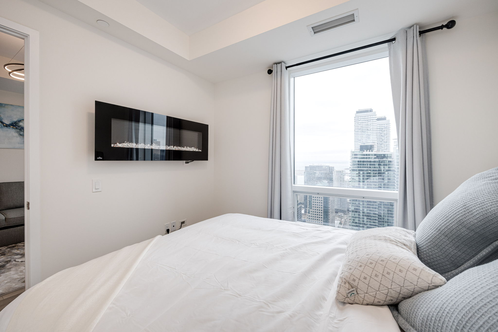 Toronto property showcase — delivered property photograph 13