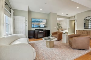 George St-S2401-019.jpg