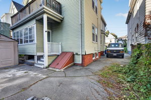  Photo 31