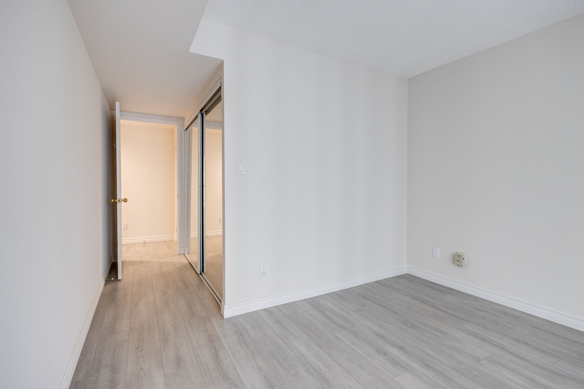 Toronto property showcase — delivered property photograph 19