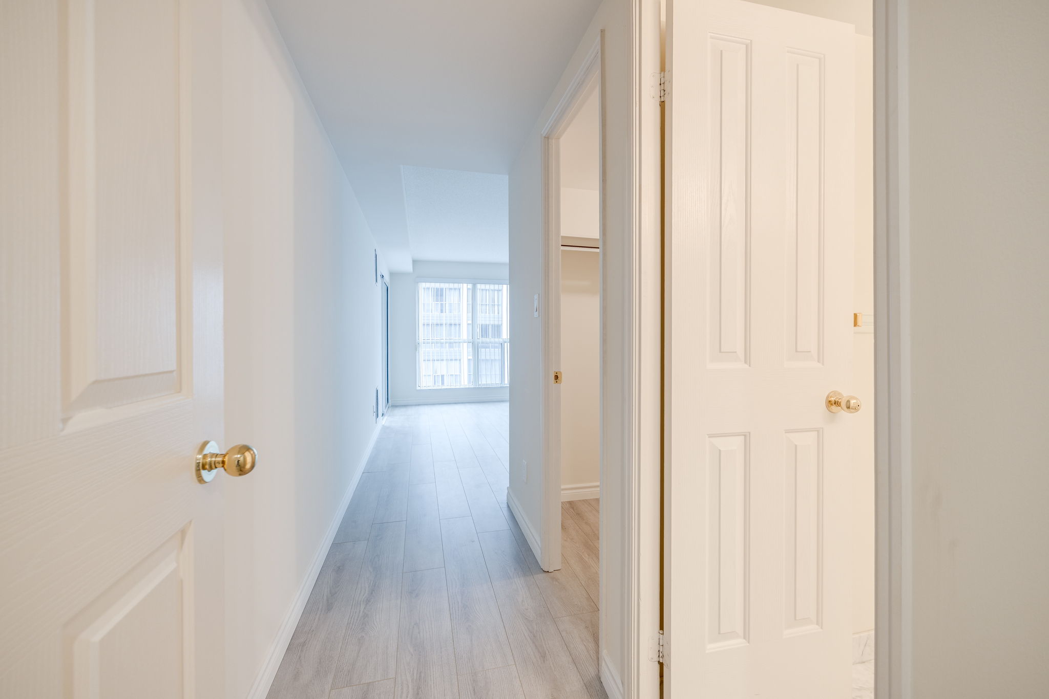 Toronto property showcase — delivered property photograph 26