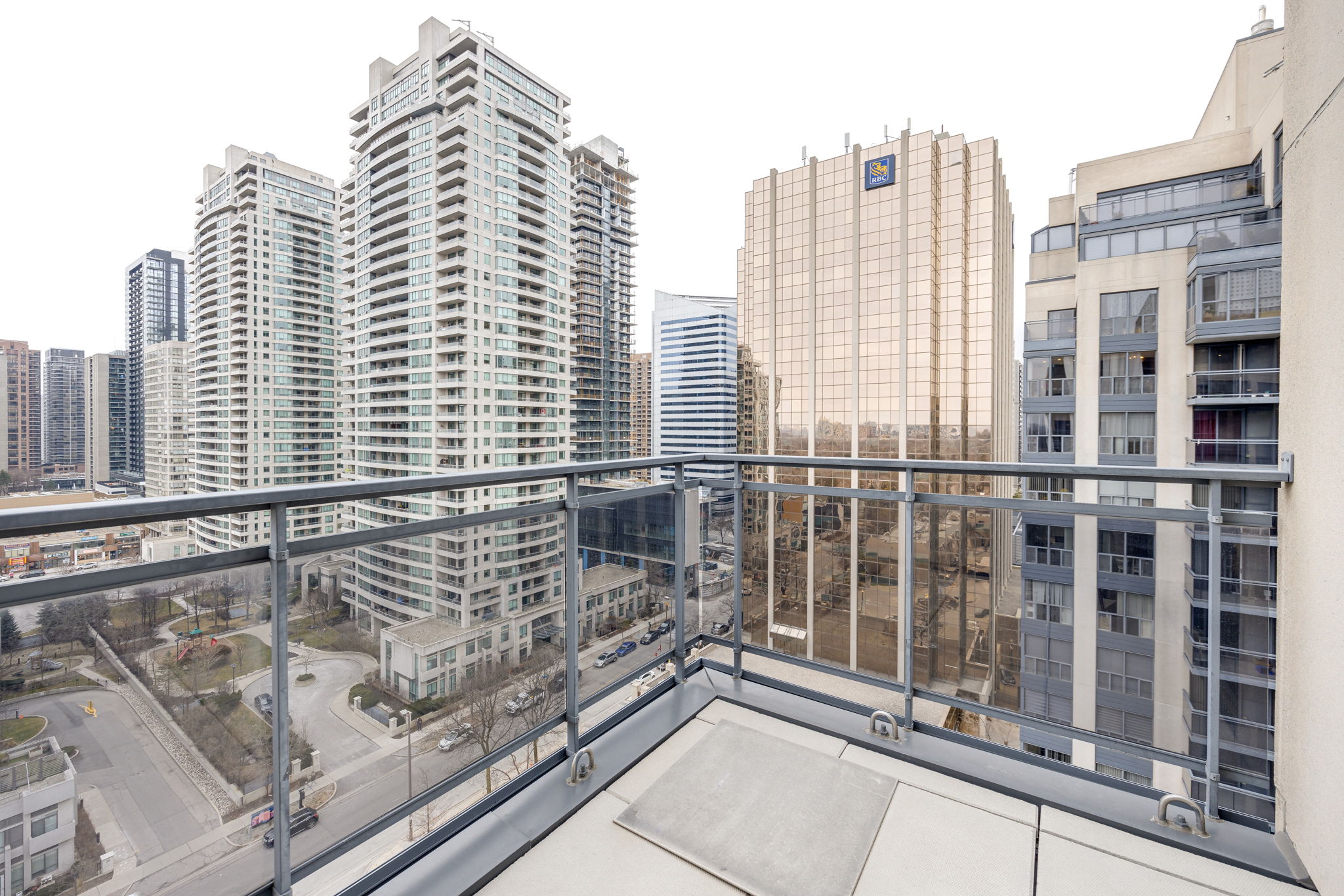 Toronto property showcase — delivered property photograph 31