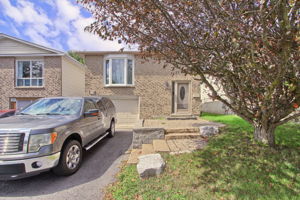  Photo 0