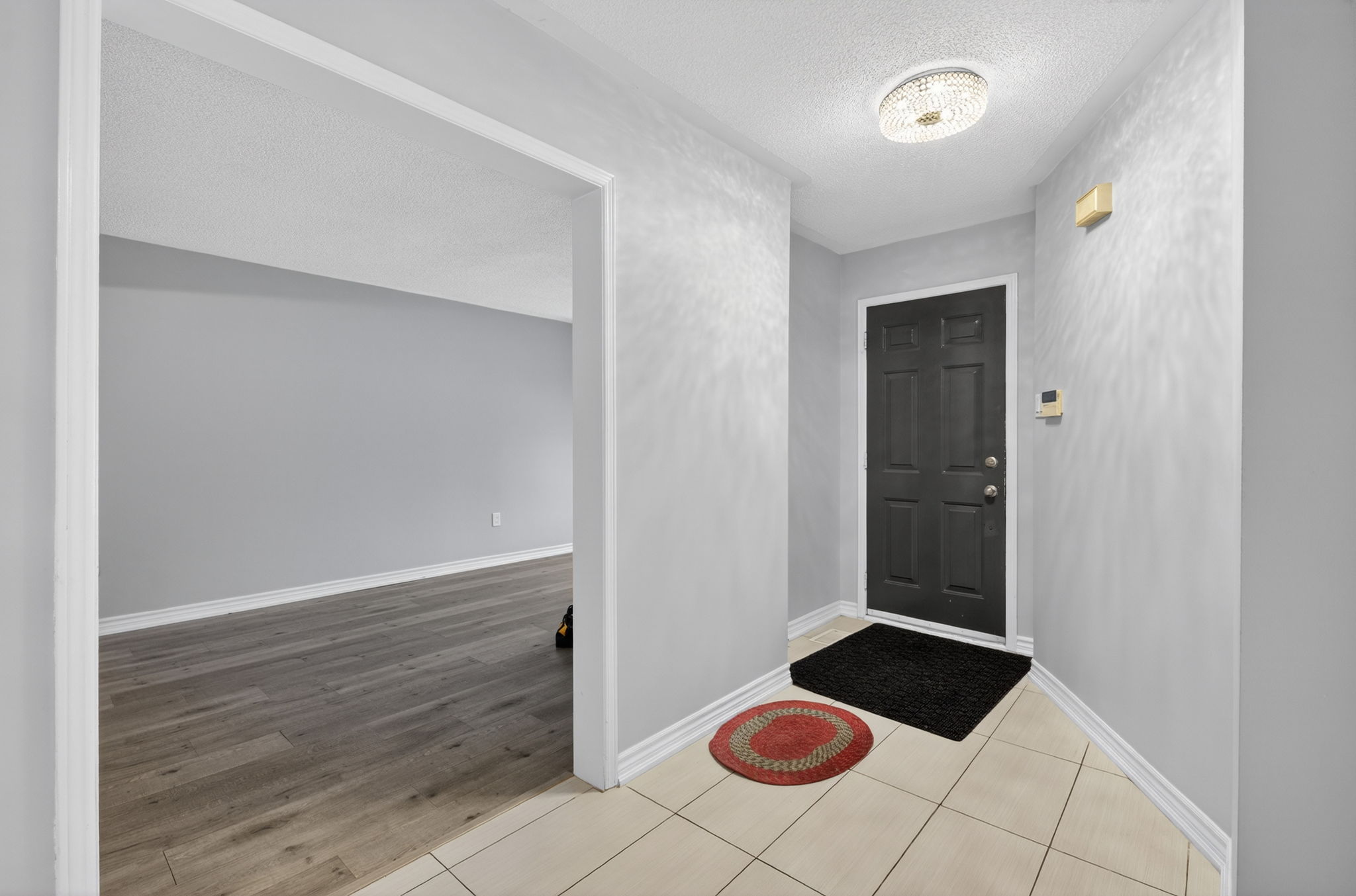 28 Matterdale Ave Brampton, ON L6Y 4J6