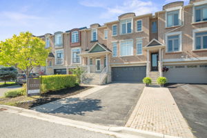 28 Mistywood Crescent, Vaughan ON