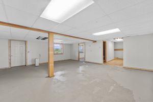  Photo 35