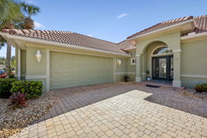 Front Entry Detail