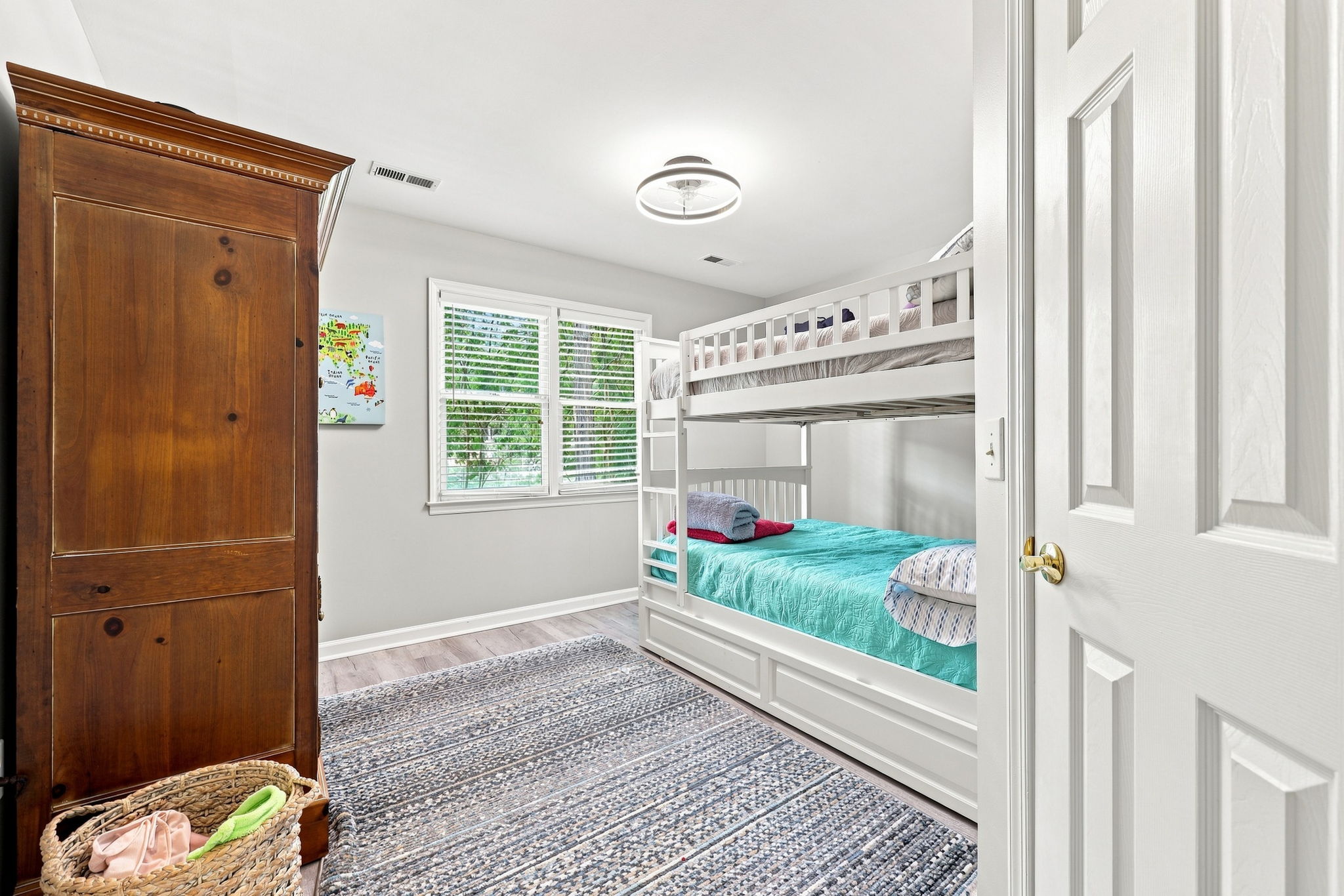  Photo 39
