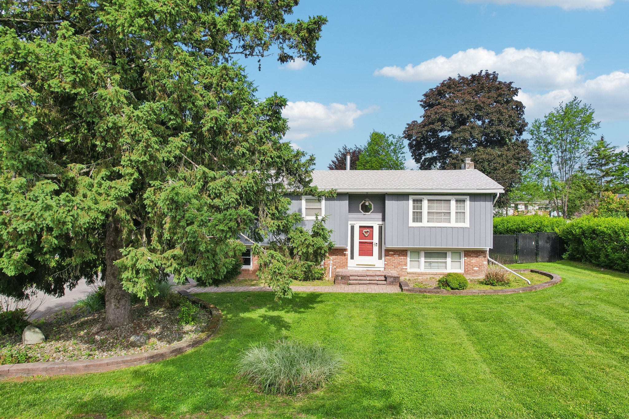 Park Hill Dr-S2905-049.jpg