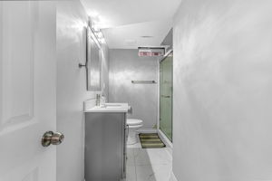  Photo 40