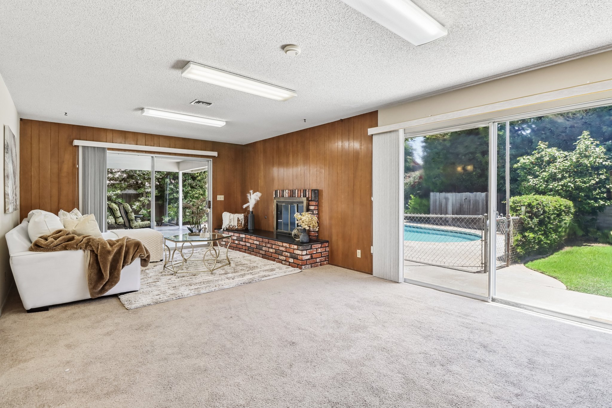 Sandalwood Dr-S1707-011.jpg