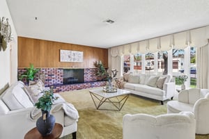Sandalwood Dr-S1707-006.jpg