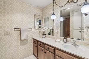 Sandalwood Dr-S1707-021.jpg