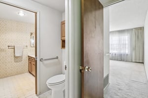 Sandalwood Dr-S1707-024.jpg