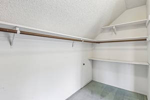 Sandalwood Dr-S1707-036.jpg