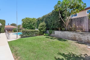 Sandalwood Dr-S1707-051.jpg