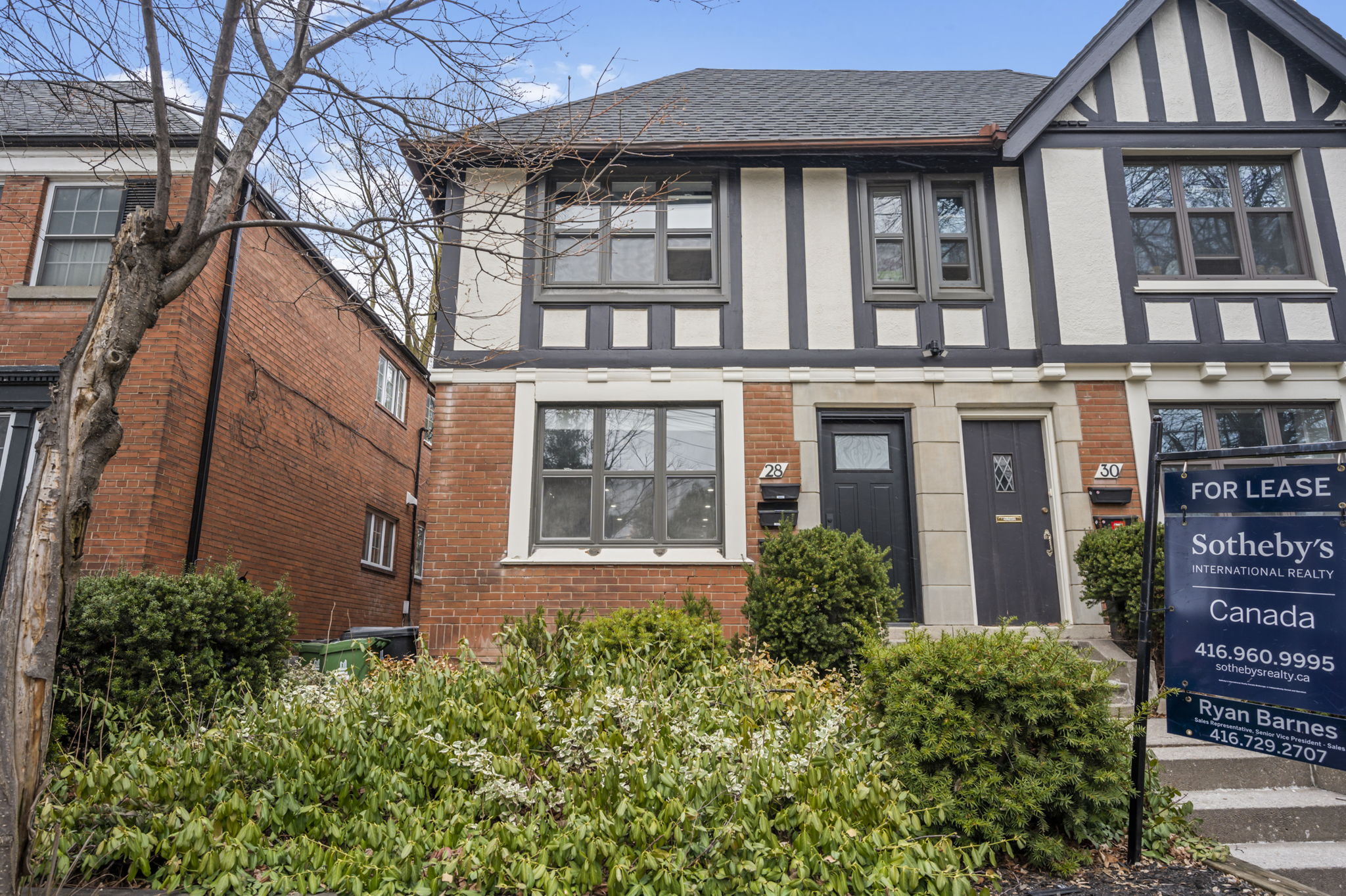 28 Strathgowan Ave Toronto, ON M4N 1B9