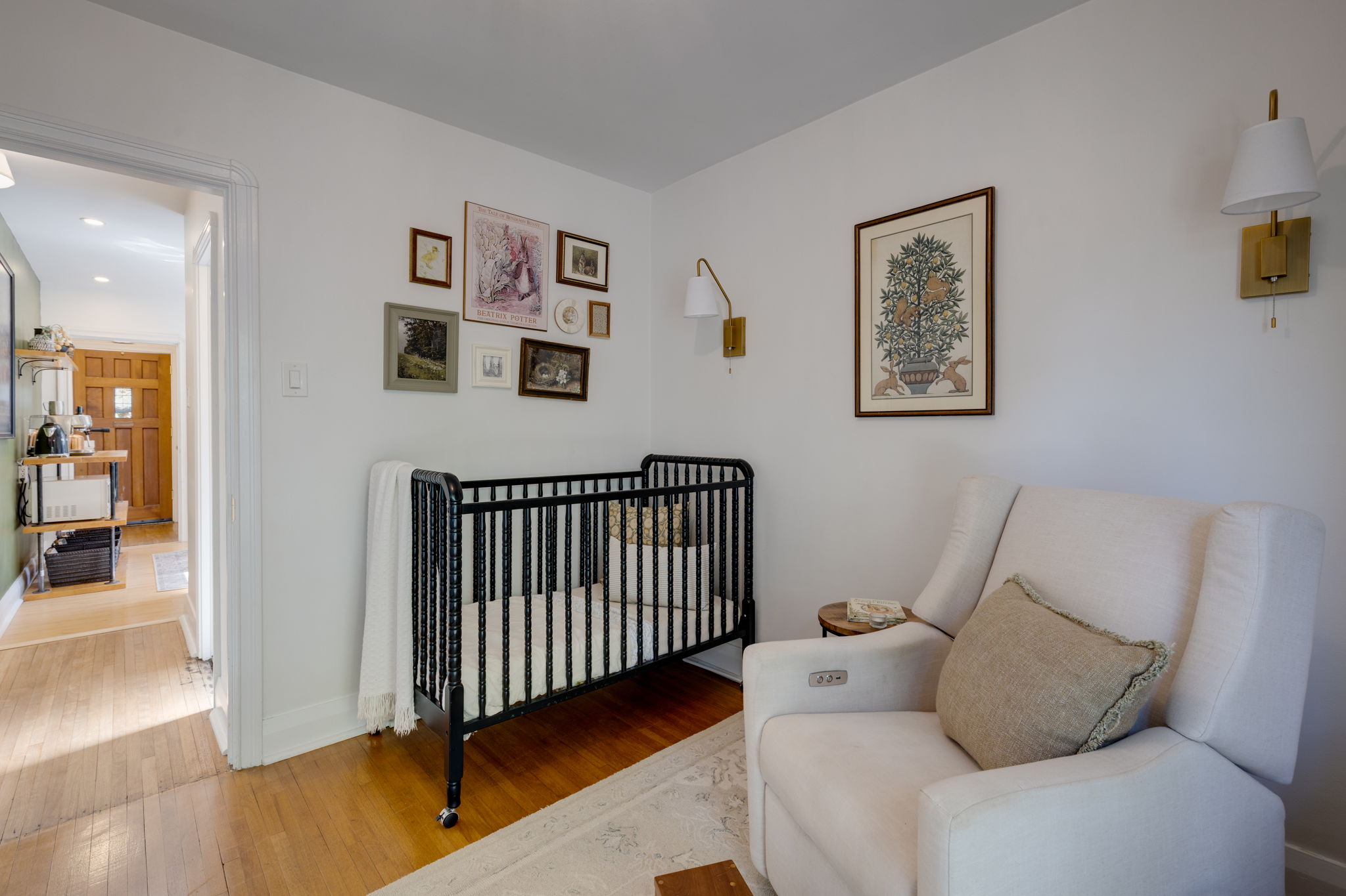 Property in Toronto — delivered property photograph 19