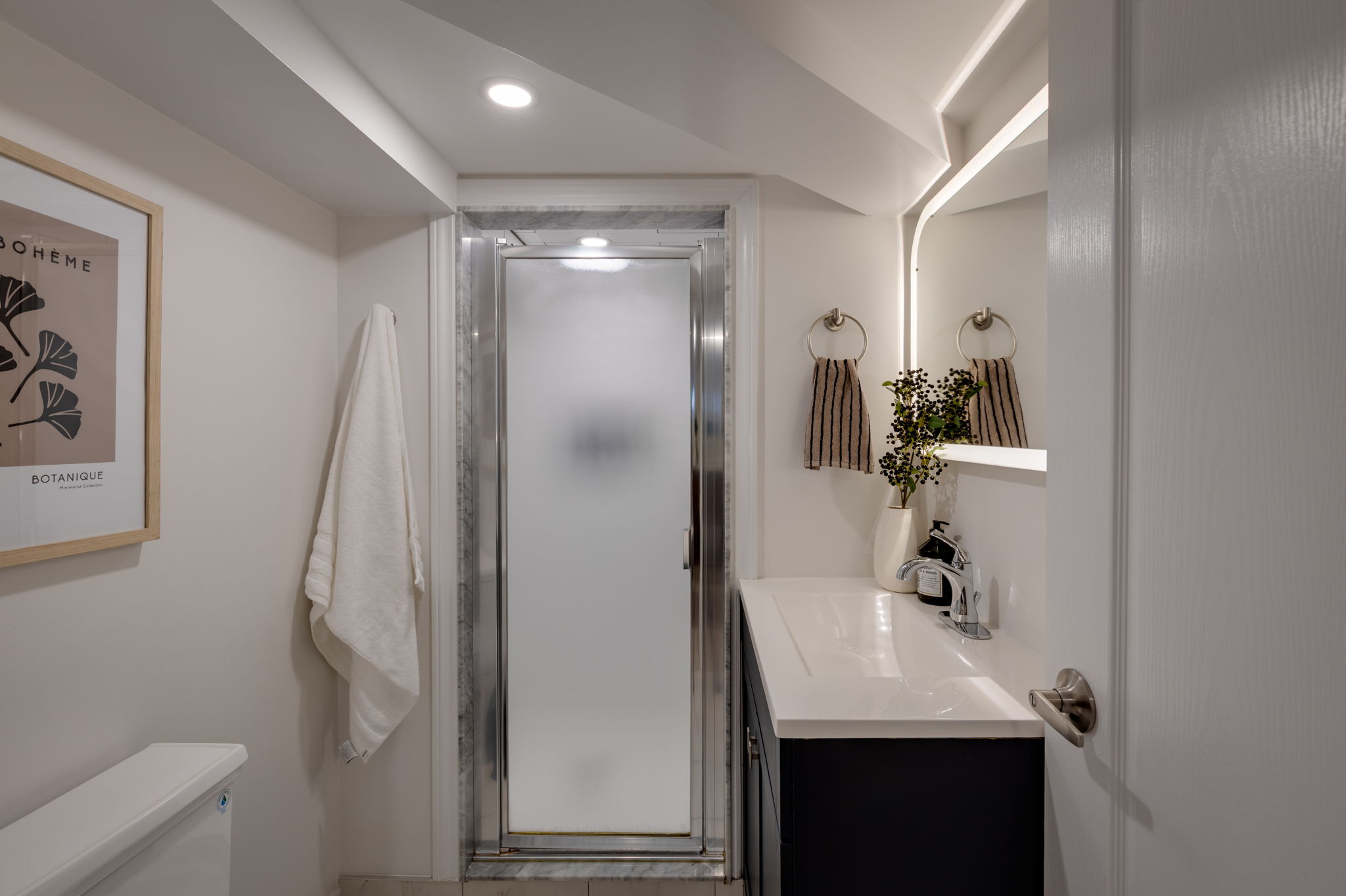 Property in Toronto — delivered property photograph 28