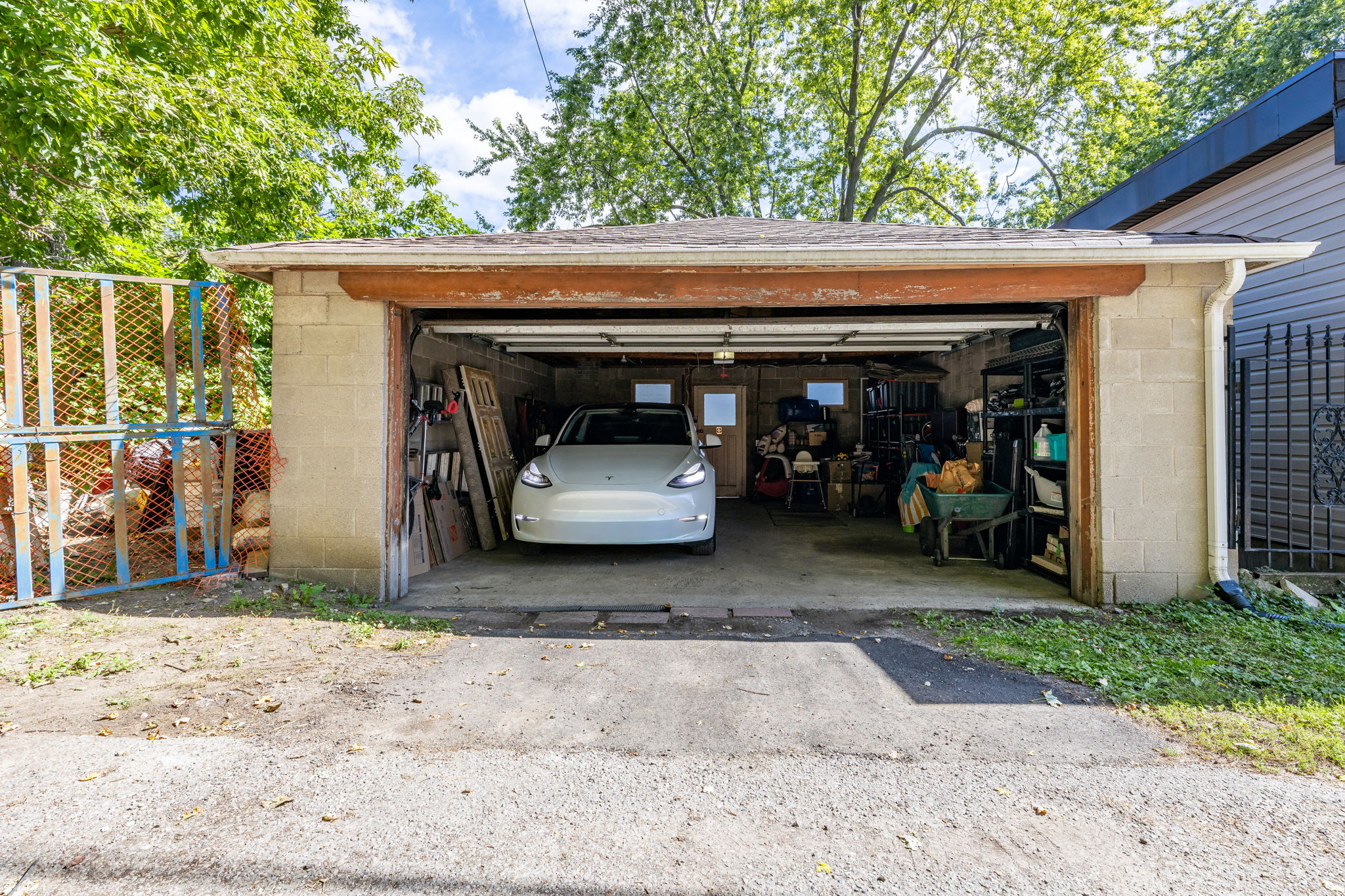 Property in Toronto — delivered property photograph 49