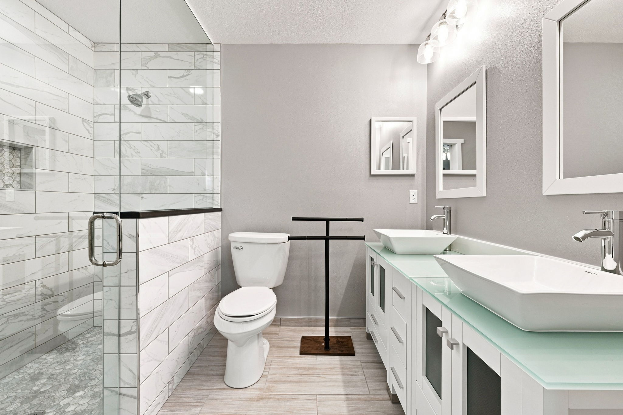 Primary Bathroom1a