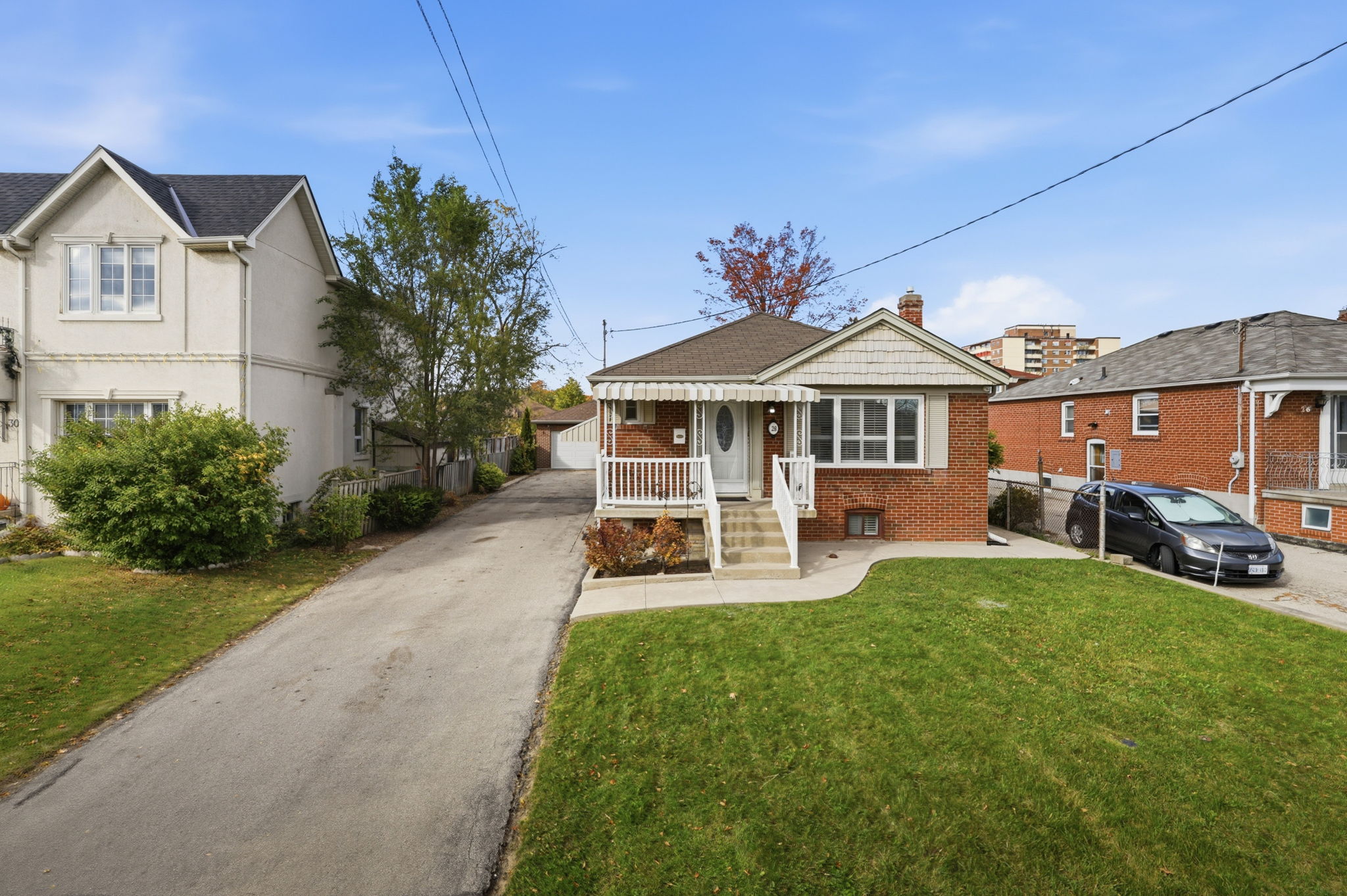 Toronto · Essential package — delivered property photograph 1