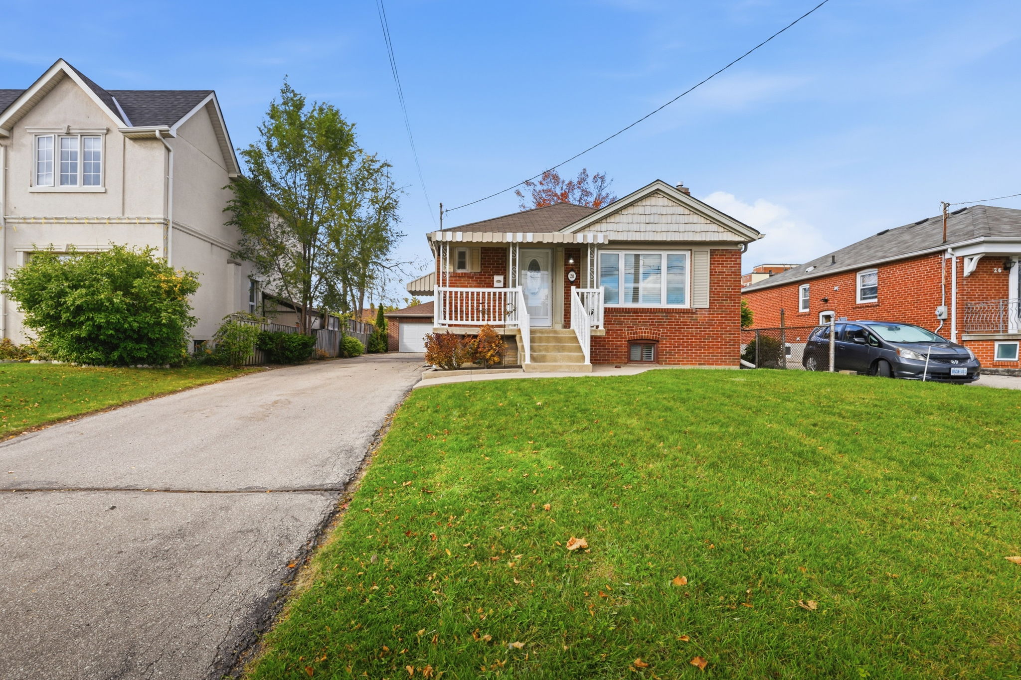 Toronto · Essential package — delivered property photograph 3